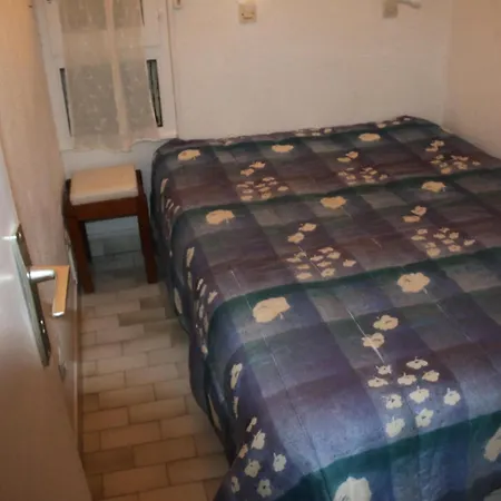 Port Nature - 2 Pieces Pour 6 Personnes 694 - Naturiste * Agde